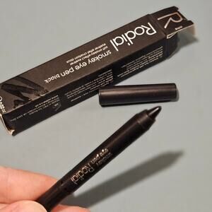 Rodial Smokey Eye Pen Black ~ Soft Smokey Effect Eyeliner ~ 0.6g / 0.02oz.